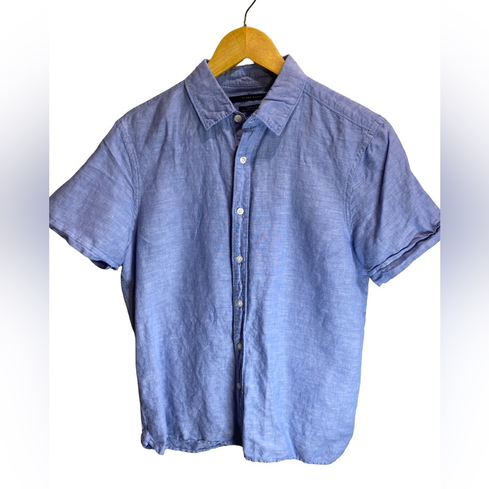 Perry Ellis Light Blue Linen Blend Button Up‎ Blouse Women’s Medium Short Sleeve